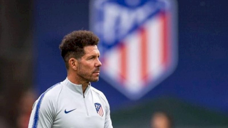 Pelatih Atletico Madrid Diego Simeone Positif Covid-19