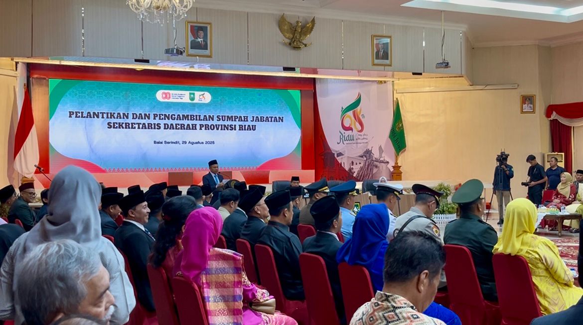 Ini Arahan Gubri Abdul Wahid Terhadap Sekdaprov Riau Usai Dilantik