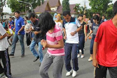 Catatan Hari Ibu Organisasi Sayap PAN Pekanbaru