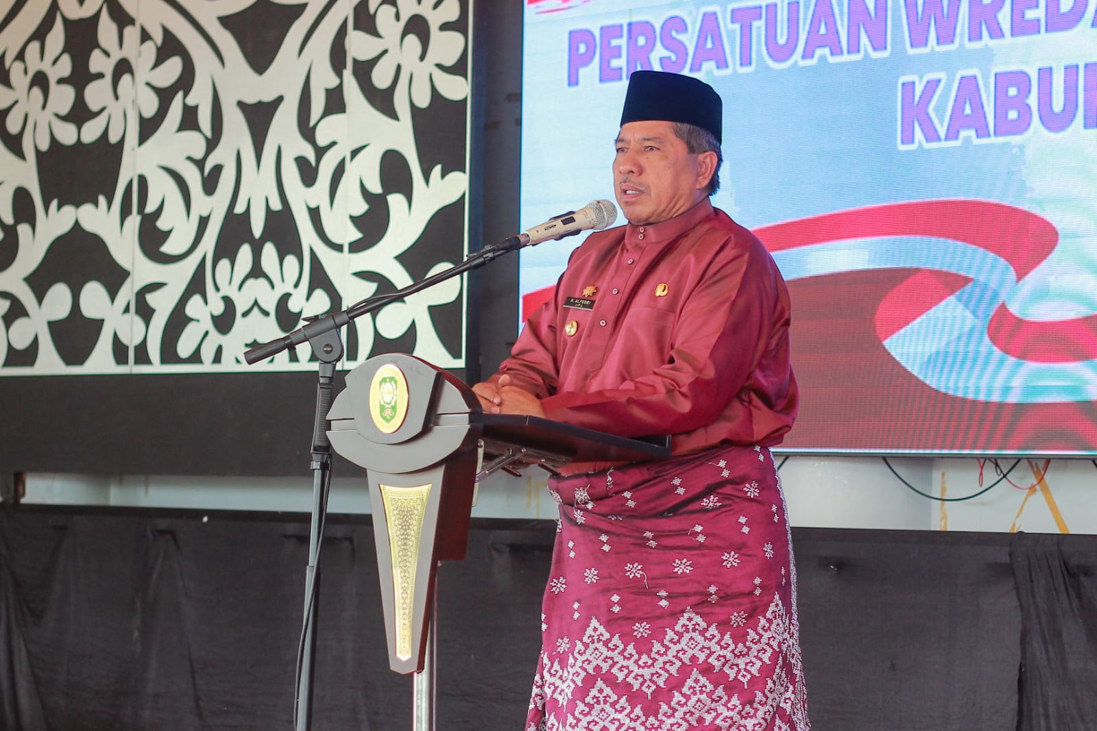 Hadir Pemilihan Pengurus PWRI, Bupati Alfedri Minta Pensiun ASN Bisa Memberikan Saran ke Pemkab