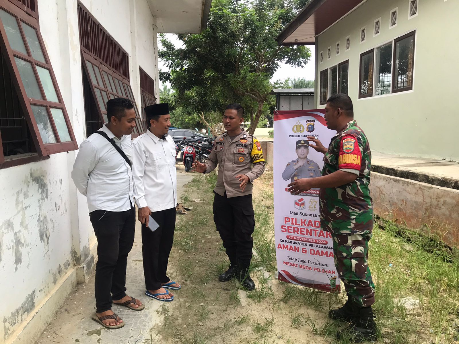 Polsek Kerumutan Gelar Patroli Sinergi Jaga Kamtibmas Jelang Pilkada