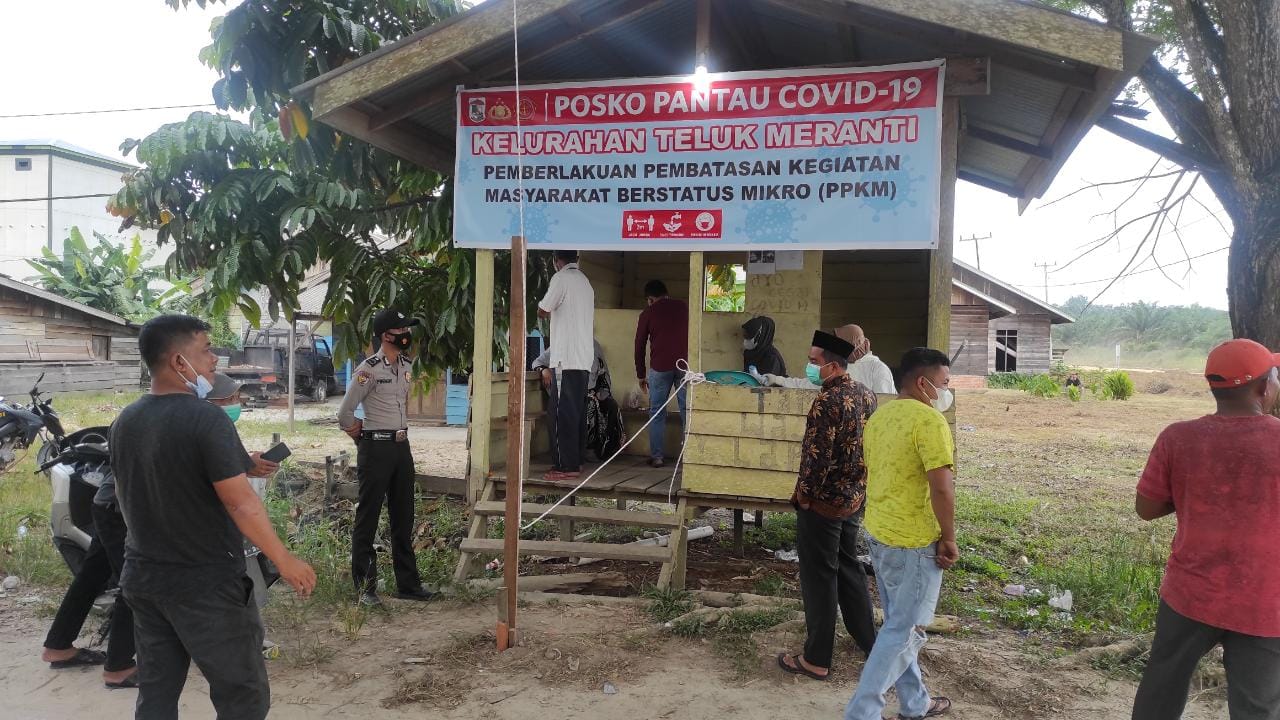 Polsek Teluk Meranti Ingatkan Masyarakat Terapkan Prokes di Pos PPKM