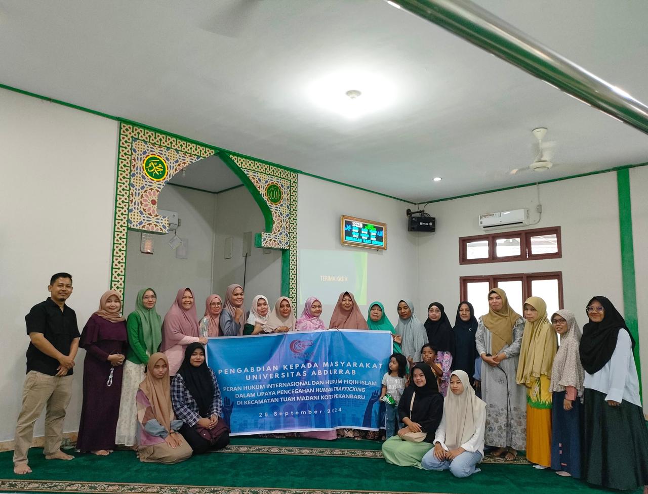Civitas Akademika Universitas Abdurrab Gelar Sosialisasi Pencegahan Human Trafficking di Kecamatan Tuah Madani