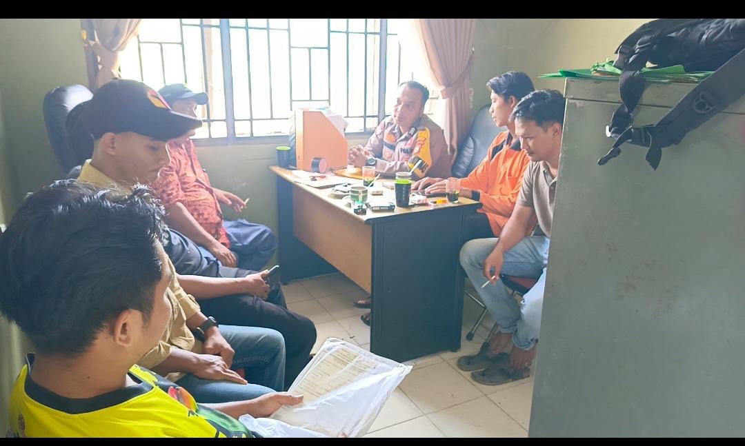 Colling System Bhabinkamtibmas Polsek Tapung Hilir Imbau Pemilu Aman dan Tertib