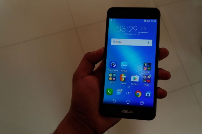 Baterai Ponsel Asus Ini Diklaim Mampu Bertahan 46 Hari