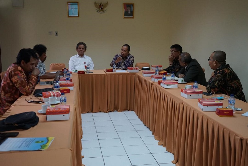 Bahas Pengelolaan Restorasi Gambut, Bupati Meranti Gelar Pertemuan Dengan BRG dan Peneliti UGM