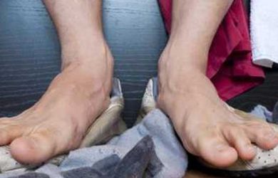 13 Cara Mudah Menghilangkan Bau Kaki