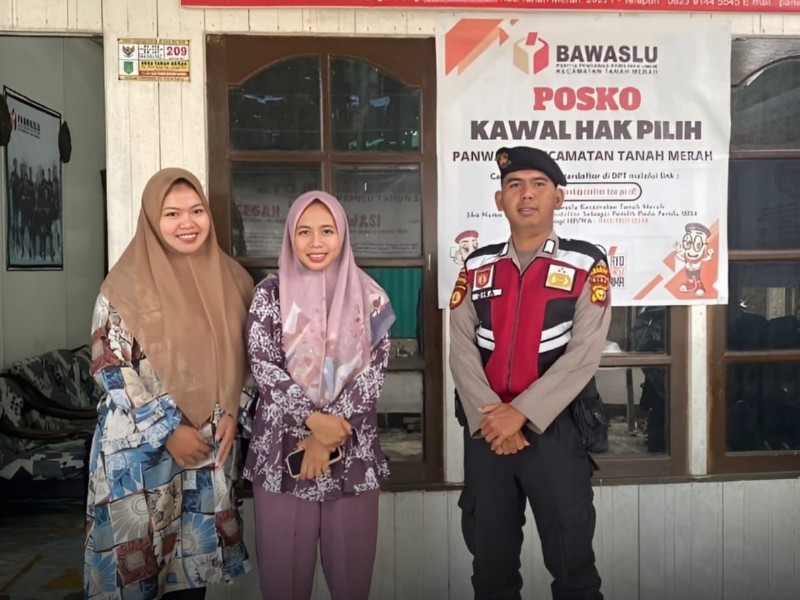 Sambangi Kantor Bawaslu, Polsek Tanah Merah Cooling System Pemilu Damai 2024