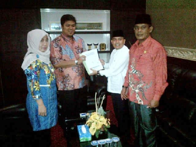 BPPKK Sampaikan Proposal Pembentukan Kabupaten Kuantan ke DPRD Kuansing