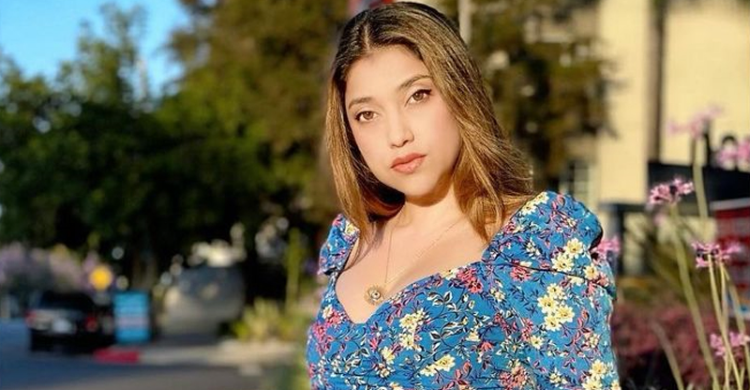 Sarah Azhari, Anak Rasa Teman