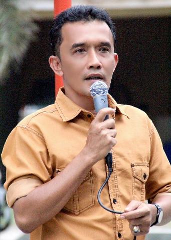 Wakil Ketua DPRD Minta Satpol-PP Tertibkan Baliho Cawako Pekanbaru