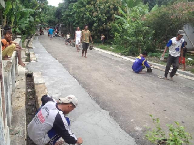 2017 Pemko Pekanbaru anggarkan Rp1,5 miliar untuk  tambal sulam jalan