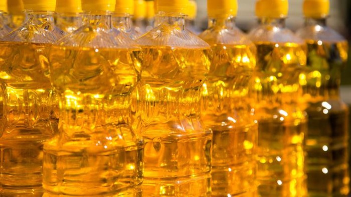 Harga Minyak Goreng Turun ke Rp 11.500/Liter Mulai 1 Februari