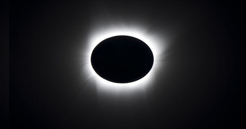 Amazon Kena Gugat Gara-Gara Kacamata Gerhana, Kok Bisa?