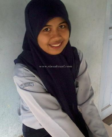 Yumi, Mahir Membuat Kaligrafi Jepang