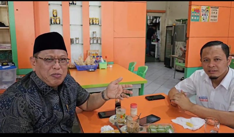 KH. Muhammad Mursyid Dukung Agung Nugroho dan Markarius Anwar di Pilkada Pekanbaru