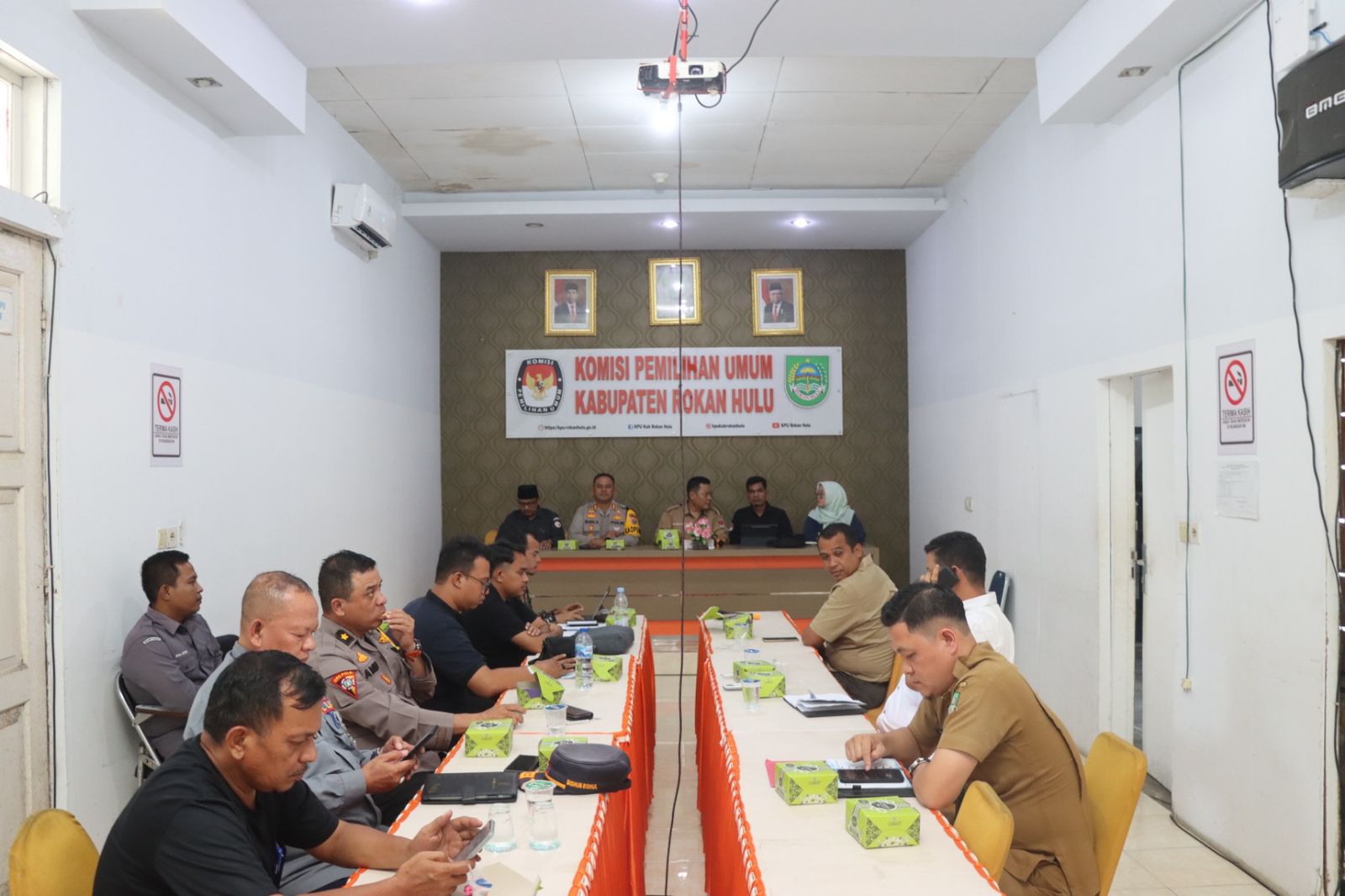 Rakor Persiapan Kampanye Rapat Umum Pemilihan Bupati-Wakil Bupati Rohul, Kapolres AKBP Budi Setiyono Berikan Penjelasan