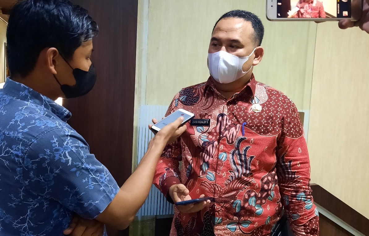 Saran Diskes untuk Masyarakat Sebelum Konsumsi Air Minum Isi Ulang