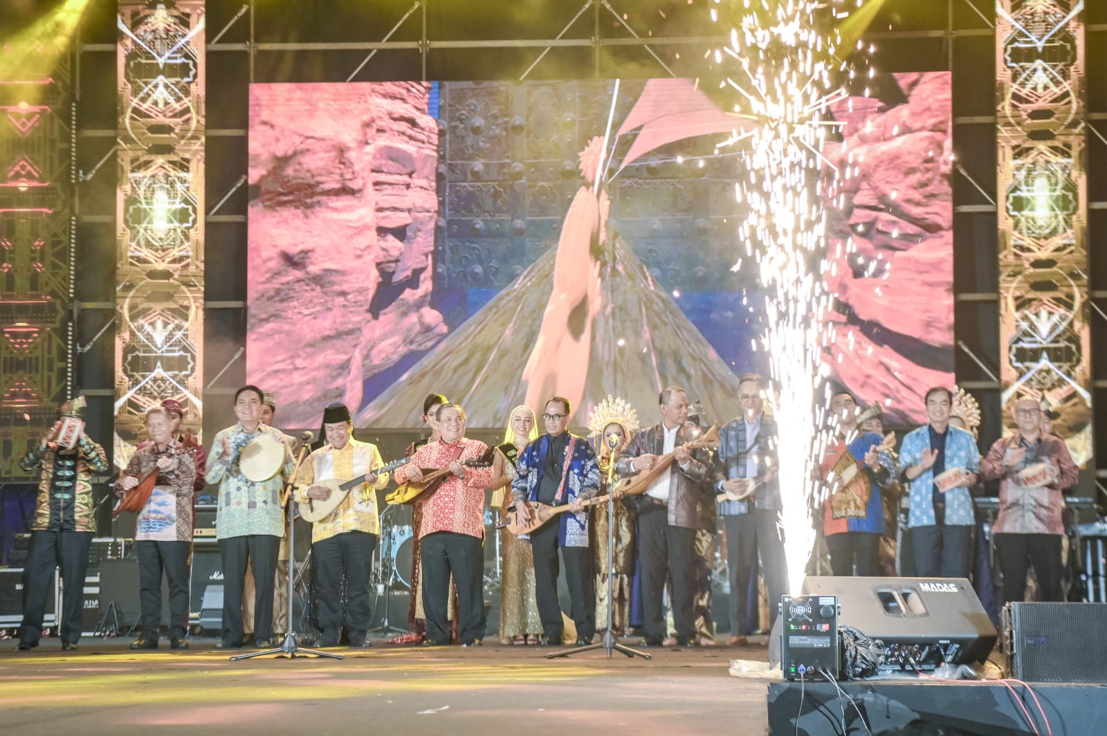 Menhub Budi Karya Puji Gebyar BBI BBWI dan Lancang Kuning Carnival di Riau