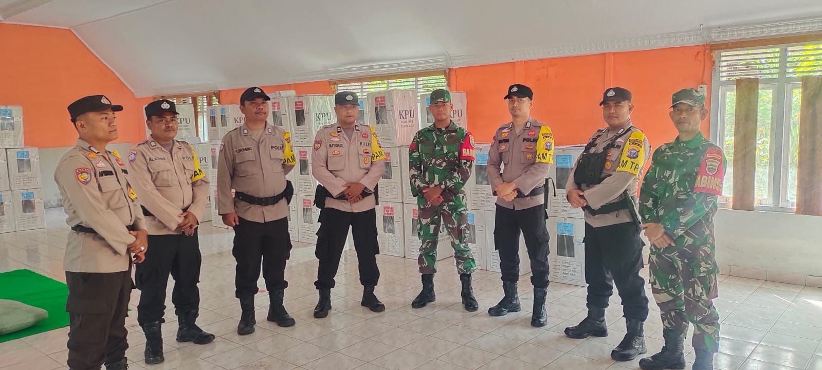 Pengamanan Logistik Pilkada 2024 di Kecamatan Rokan IV Koto Berlangsung Aman