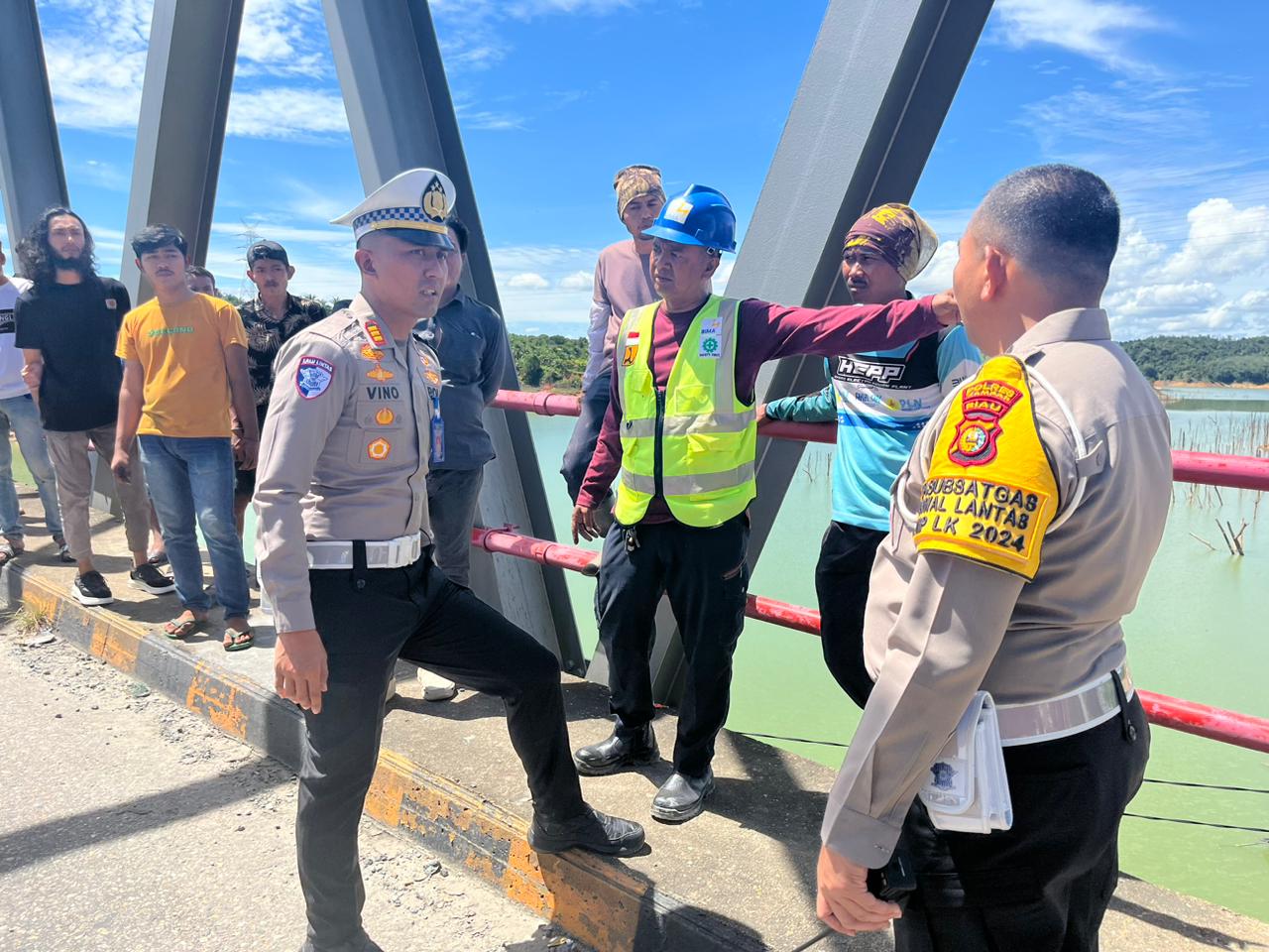 AKP Vino Beri Edukasi Pilkada Damai dan Bahaya Melanggar Lalu Lintas