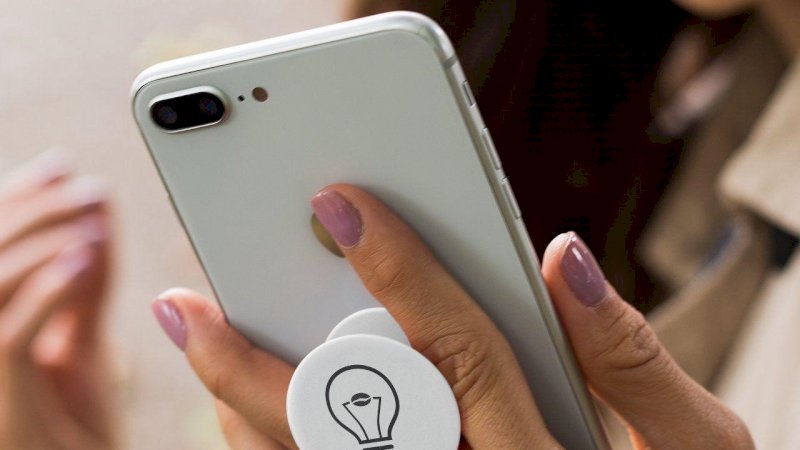 9 Aksesoris HP Paling Berguna yang Wajib Dimiliki