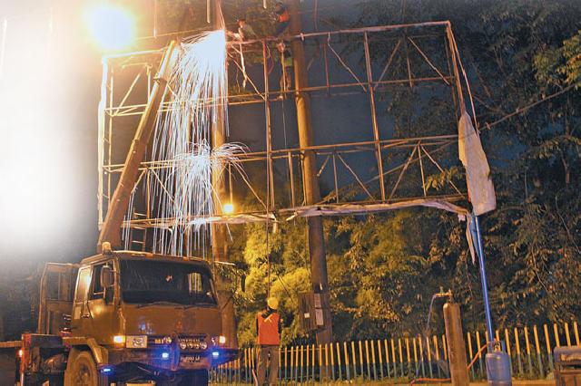 Tahun 2016, Reklame Ilegal di Pekanbaru Hanya Dipasang Pol PP Line