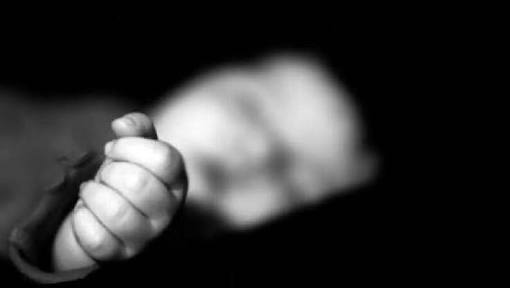 Geger, Bayi Baru Lahir Ditinggal di Samping Rumah Warga