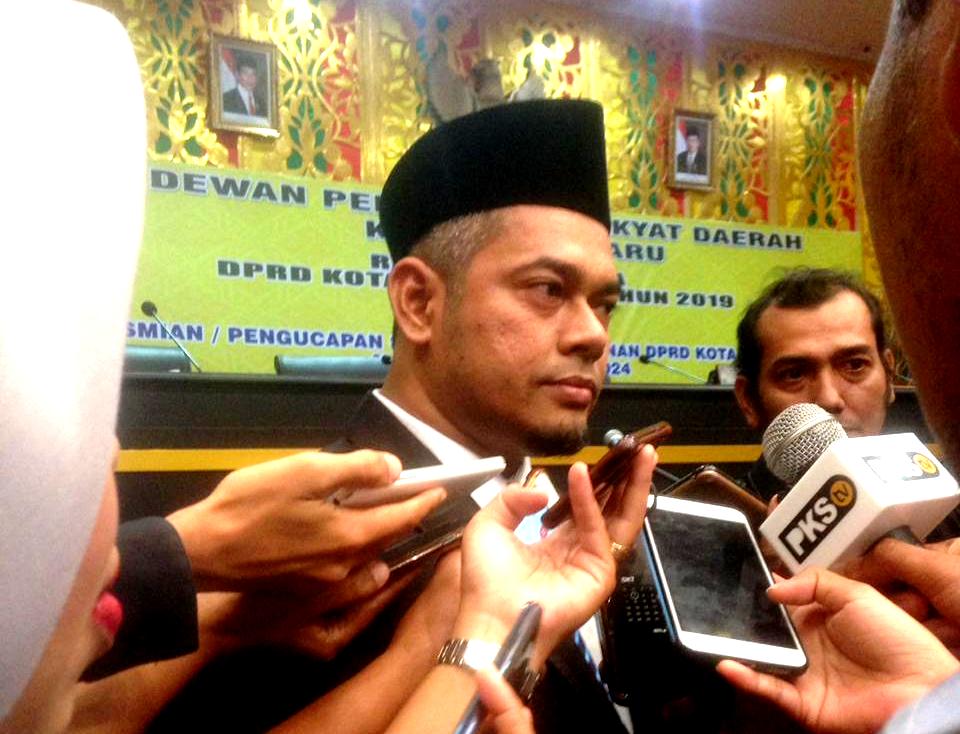 Hanya Dihadiri 8 OPD, Ketua DPRD Pekanbaru Meradang: Kalau Saya Walikota Saya Pecat!