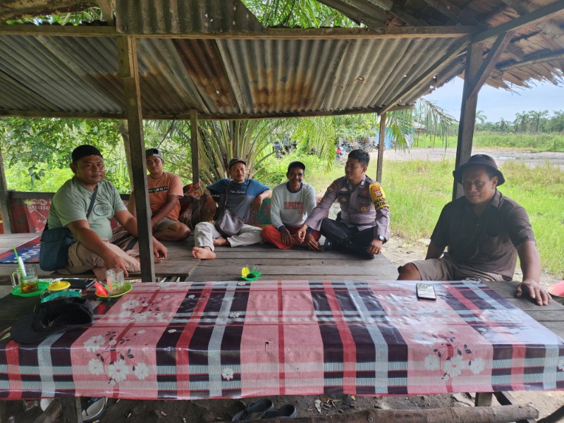 Polsek Bangko Pusako Lakukan Sambang Warga Pasca Pemilu 2024 untuk Jaga Kondusifitas