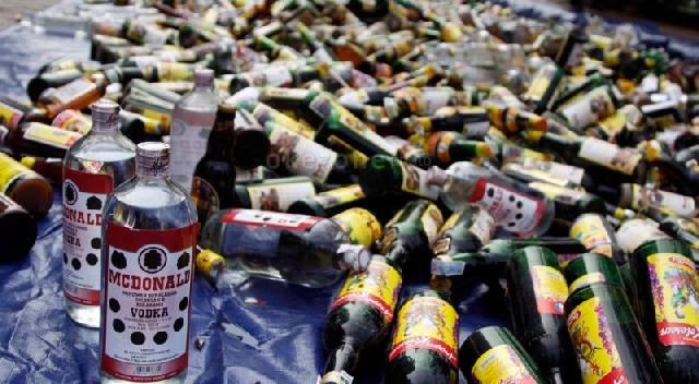 Bupati Merasa Kecolongan, Pedagang Miras Illegal Leluasa Berjualan di Depan Base Camp PT Saipem