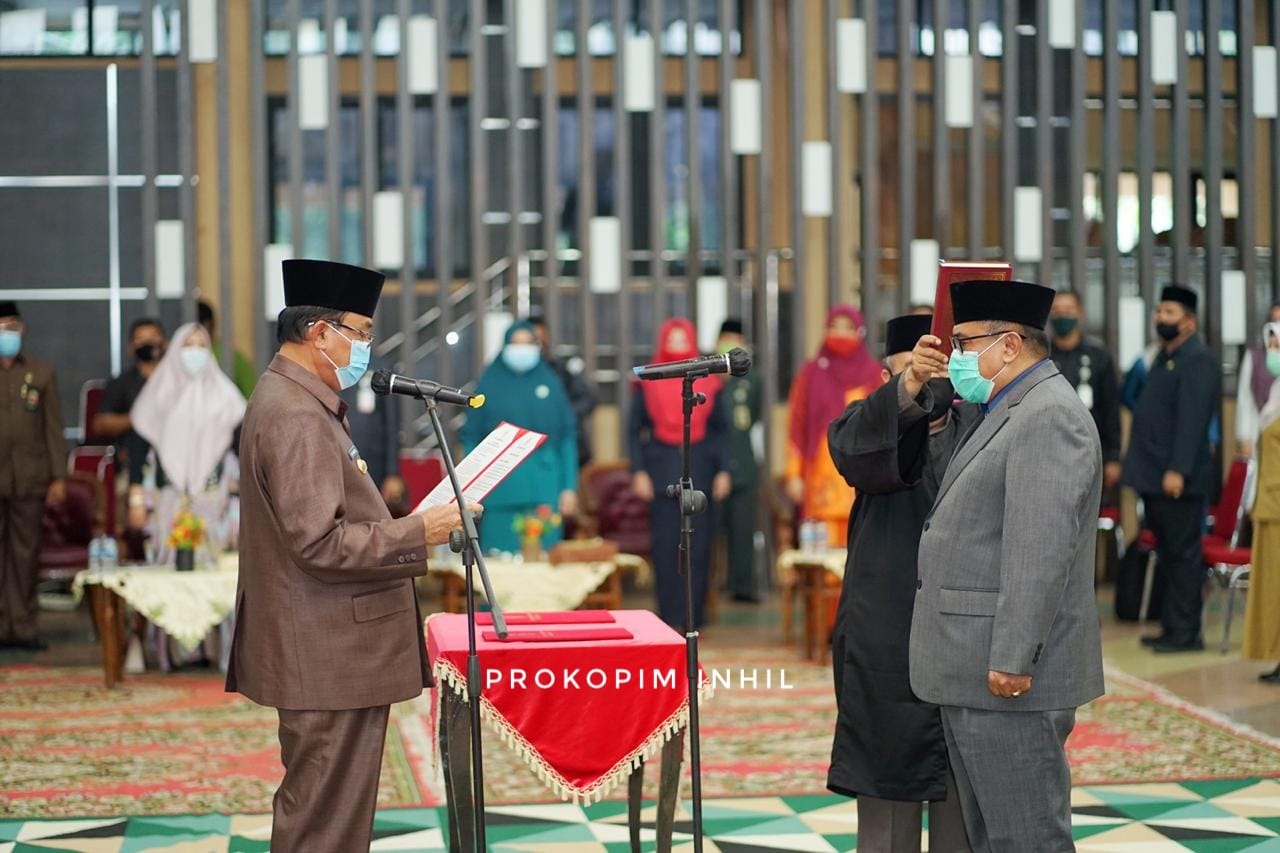 Fauzar Resmi Gantikan Said Syarifuddin Sebagai Penjabat Sekda Inhil