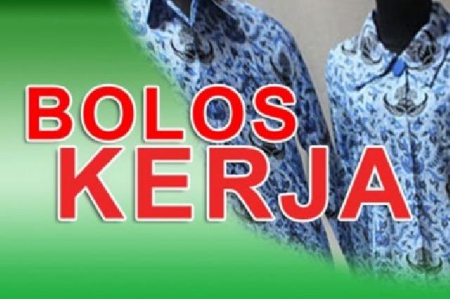 Kasi Pemerintahan Sering Bolos, Lurah Limbungan Meradang