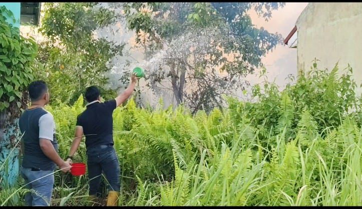 Bakar Sampah Picu Karhutla, Kasatreskrim Polres Kampar Tangkap Pelaku dan Padamkan Api