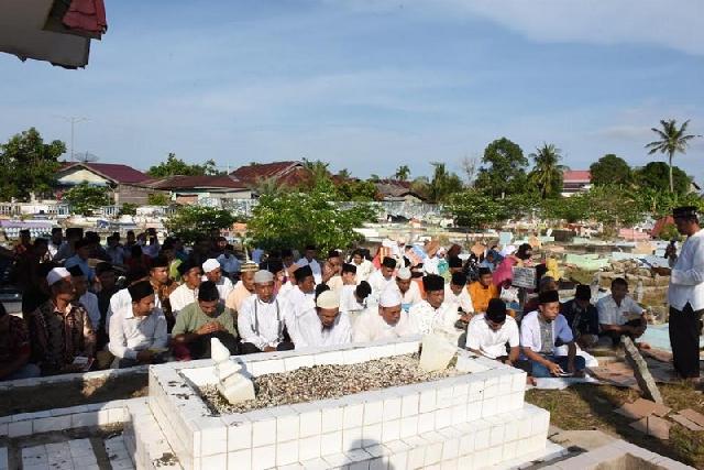 MUI Bengkalis Ziarahi Dua Makam Tokoh Ulama Bengkalis