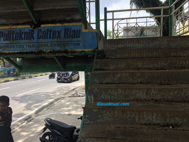 JPO di Jalan Sudirman Pekanbaru Membahayakan, Ini Kata Dewan