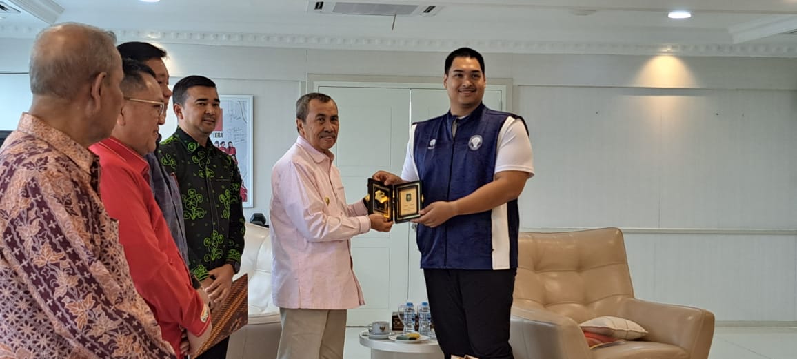 Bertemu Menpora, Gubernur Riau Syamsuar sampaikan kesiapan Riau sebagai tuan rumah Porwil XI Sumatera