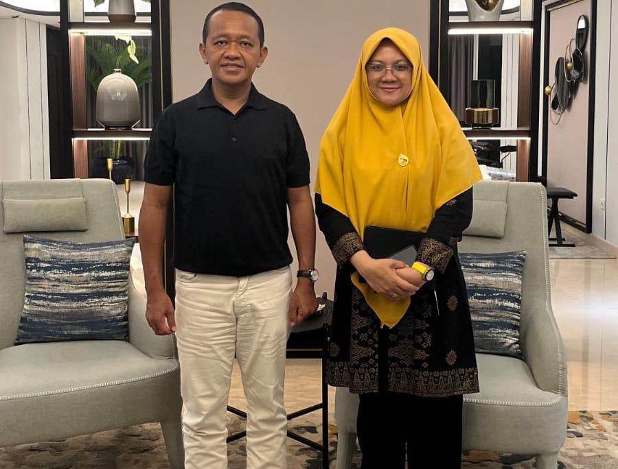 Bahlil Terima Syamsuar dan Indra, Tegaskan Kemenangan Afni-Syamsurizal di Siak Harus Dikawal