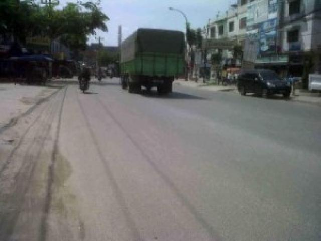 Dishub Diminta Awasi Truk Masuk Kota