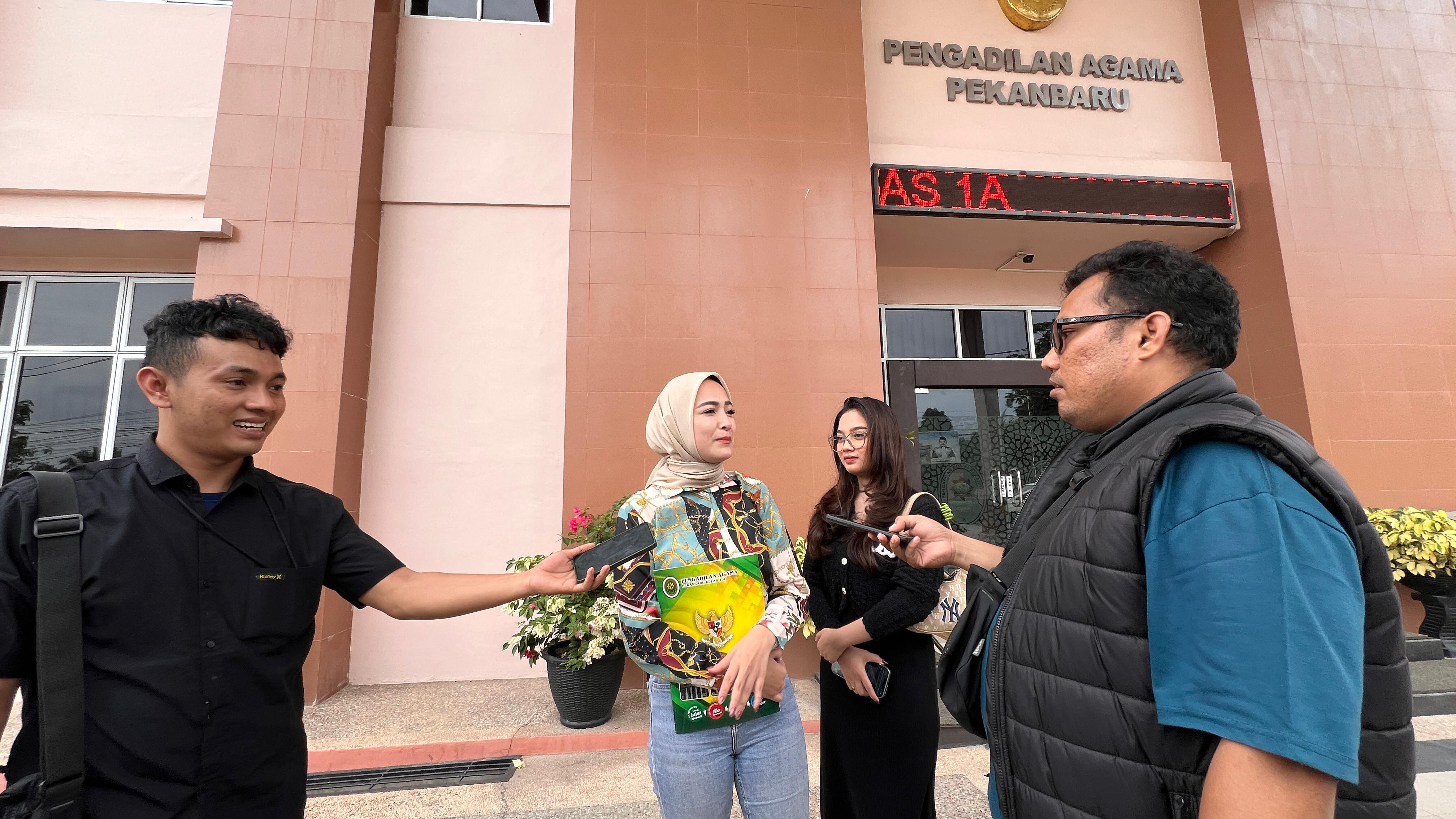 Putusan Hak Asuh Anak Ditunda, Nurselfiana Mengadu ke Komnas HAM dan DPR RI