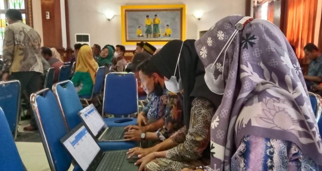 DPMK dan Diskominfo Siak Taja Bimtek Untuk Admin Aplikasi Smart Kampung