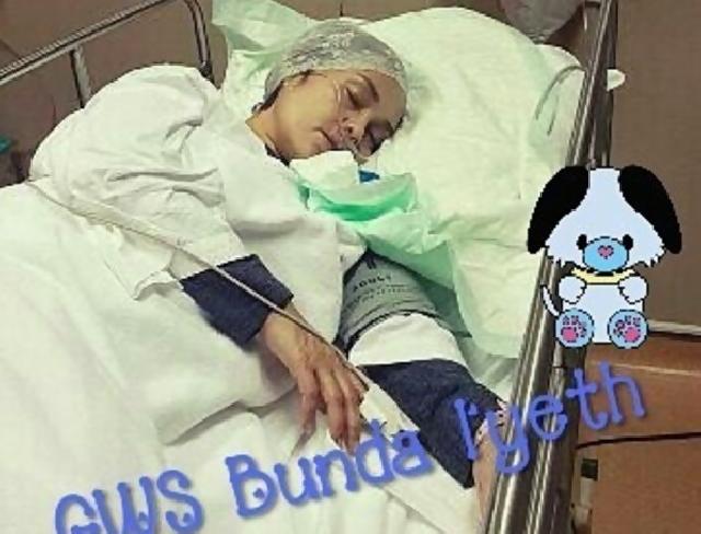 Iyeth Bustami terbaring lemah di Rumah Sakit