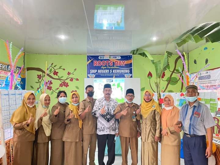 Berkunjung ke Kemuning, Ini Pesan Kadisdik Inhil Untuk Kemajuan Sekolah