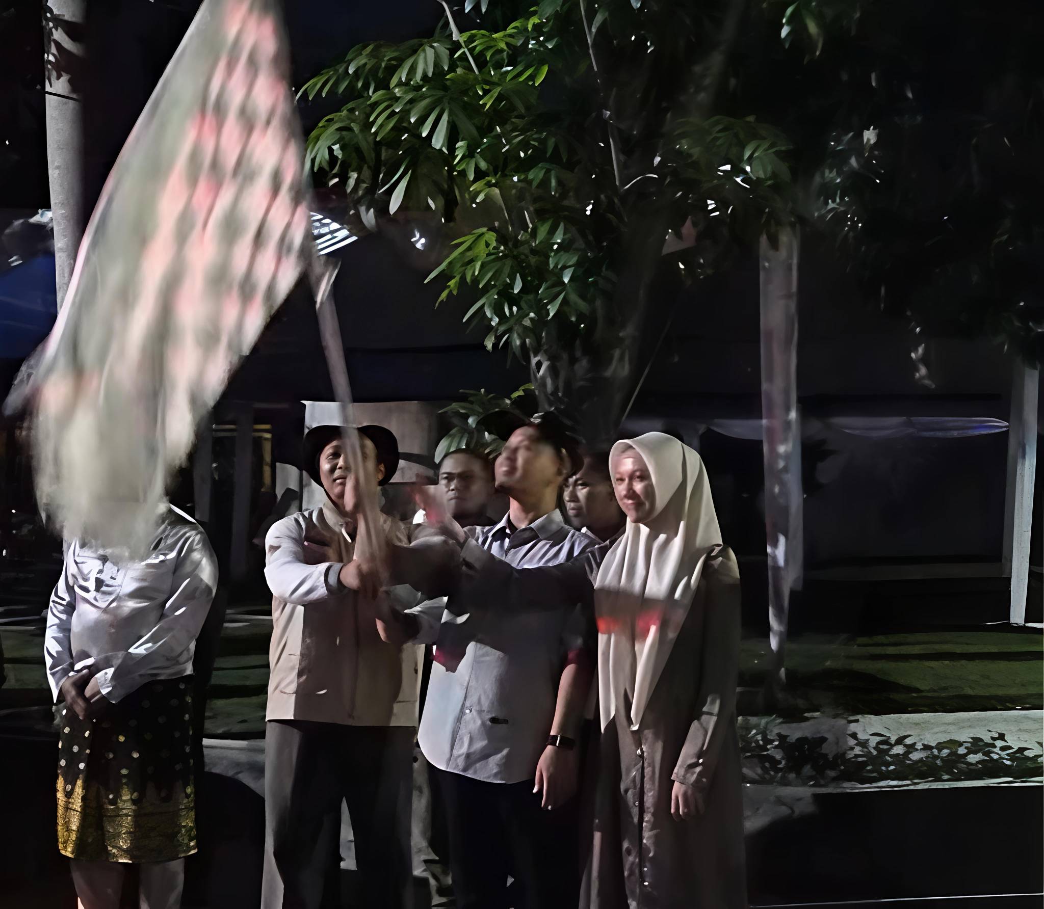 Lima Truk Pengangkut Bantuan Dikirim Pemko Pekanbaru untuk Korban Bencana Sumatera