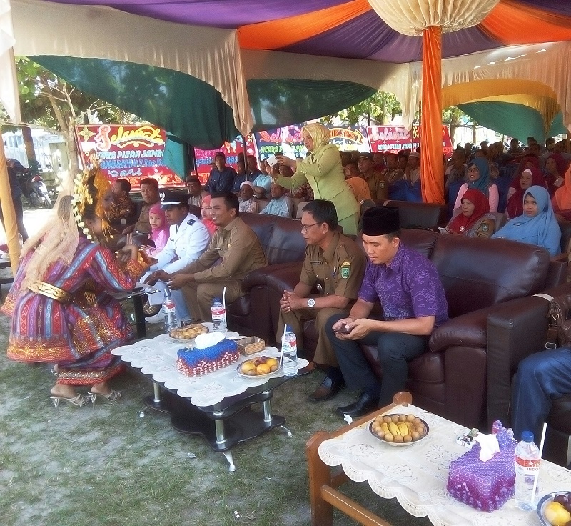 Terkait Pisah Sambut Kades Petani, Camat Iskandar : Bekerjalah Dengan Ikhlas