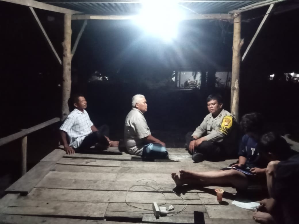 Polsek Tanah Putih Tanjung Melawan Gelar Patroli Malam, Sosialisasi Aktifkan Satkamling