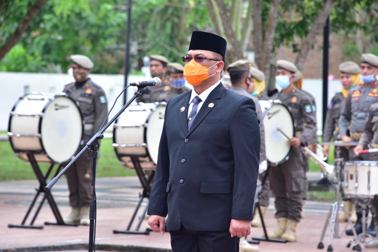 Peringati Hari Pahlawan ke 75, Pj Bupati Ziarah ke Makam Pahlawan Kusuma Satria