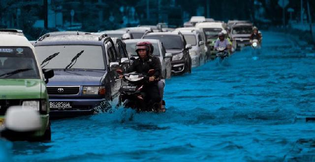 Pintu Air Angke Hulu Jakbar Siaga 1, Waspada Banjir!