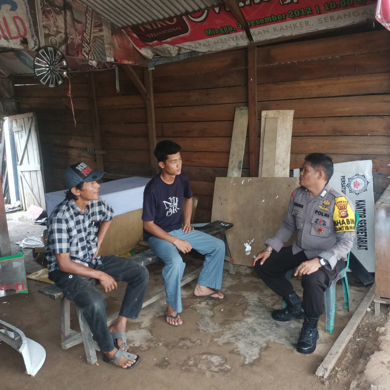 Personil Polsek Pinggir Himbau Warga untuk Jaga Keamanan Pasca Pilkada