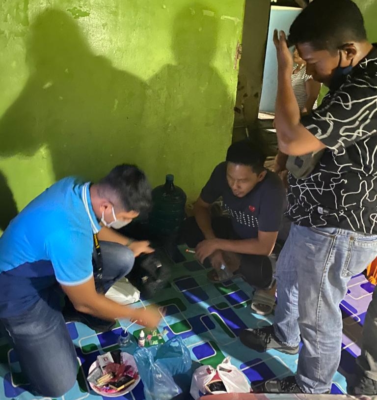 Polisi Gerebek Home Industri Ekstasi di Kampung Dalam